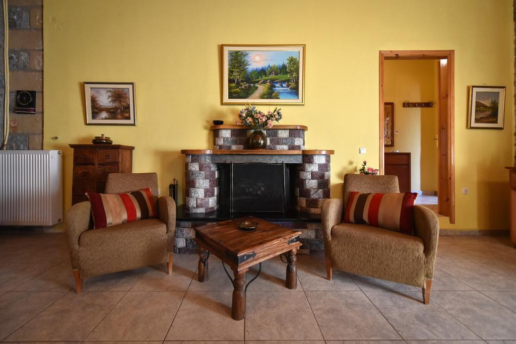 Villa Onar A Stone House With Amazing View Stoúpa Buitenkant foto