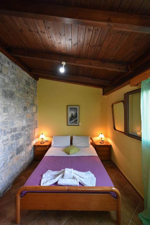 Villa Onar A Stone House With Amazing View Stoúpa Buitenkant foto