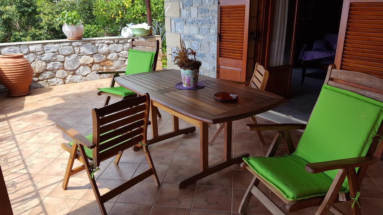 Villa Onar A Stone House With Amazing View Stoúpa Buitenkant foto